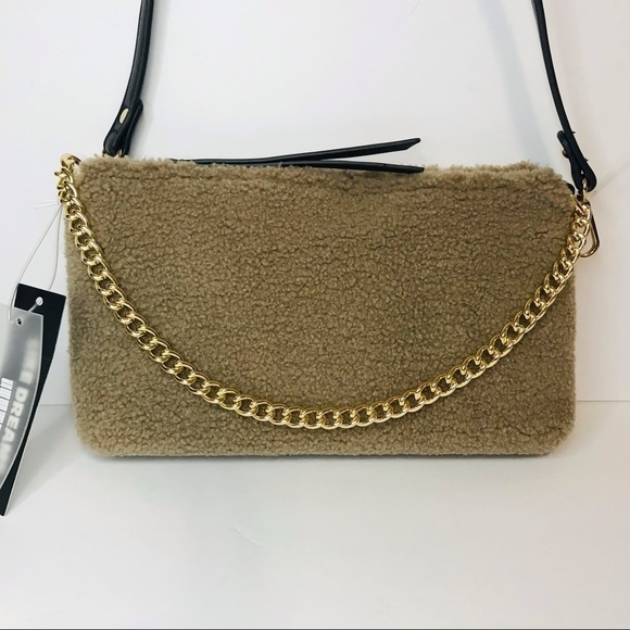 New! Like Dreams Demi Envelope Sherpa Faux Leather Gold Chain Mini Shoulder Bag - Picture 6 of 13